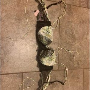 Victoria’s Secret designer 34C